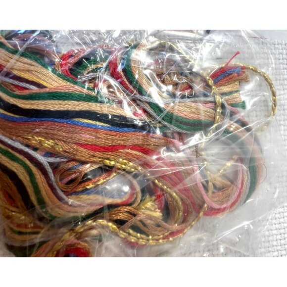 Bucilla Christmas Cross Stitch Kit "Beary Merry Christmas" Teddy Bear Wall Hangi - Picture 4 of 4